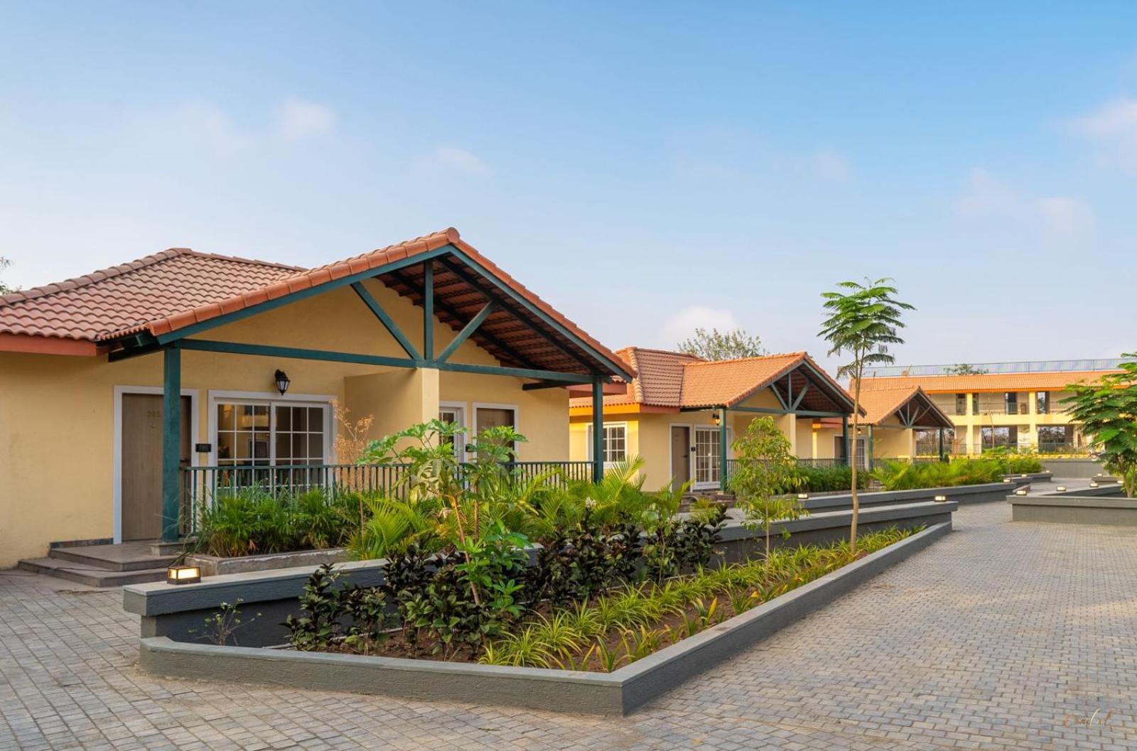 The Fern Wisteria Resort, Dhari Extérieur photo